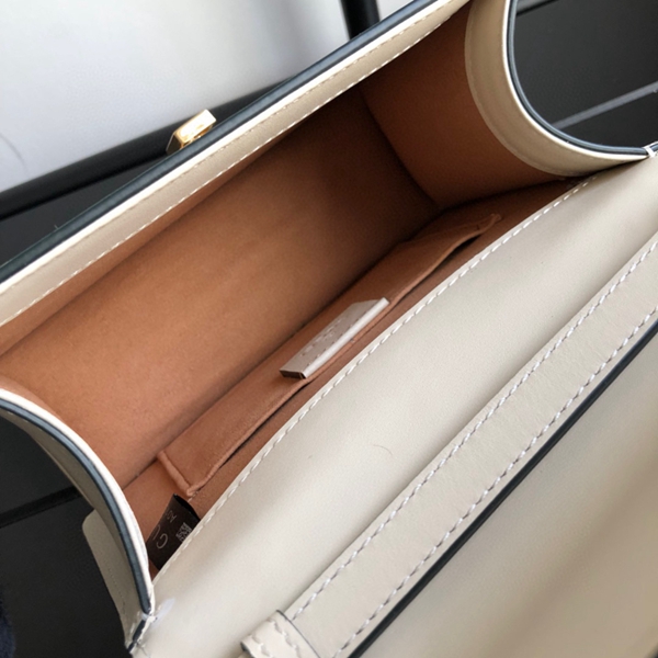 グッチバッグ着用イメージ